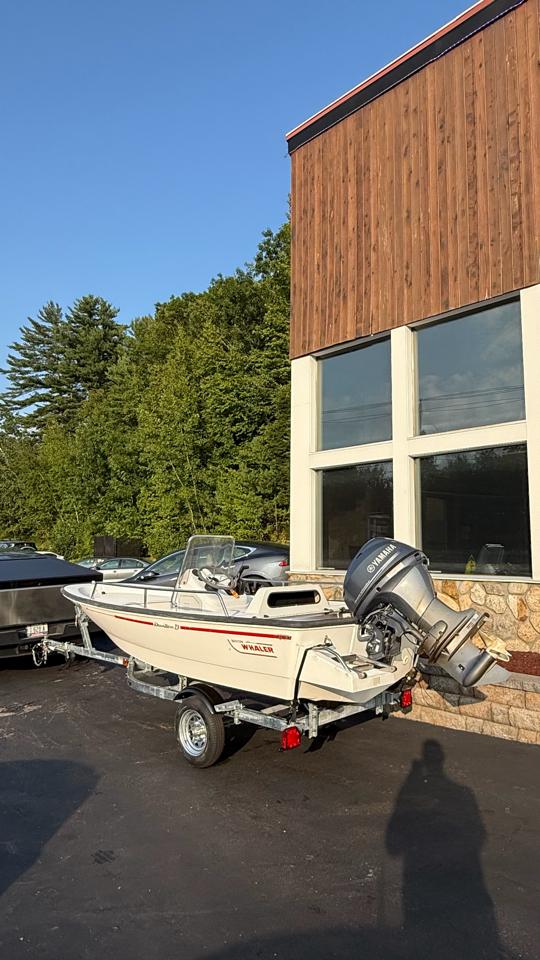 Boston Whaler Dauntless  1996