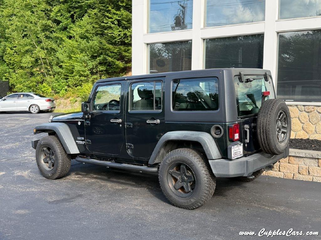 Jeep Wrangler  2011
