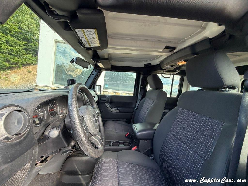 Jeep Wrangler  2011