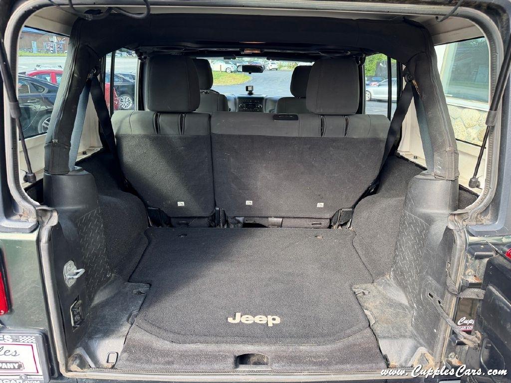 Jeep Wrangler  2011