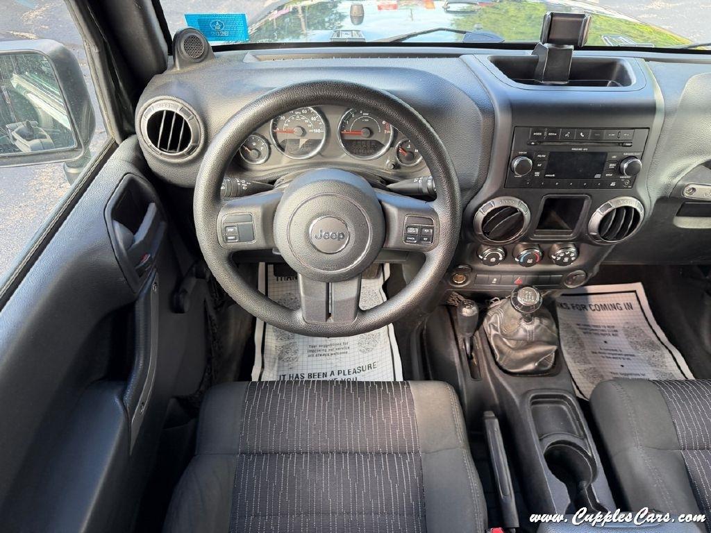 Jeep Wrangler  2011