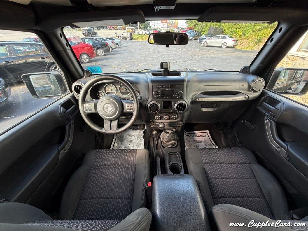 Jeep Wrangler  2011