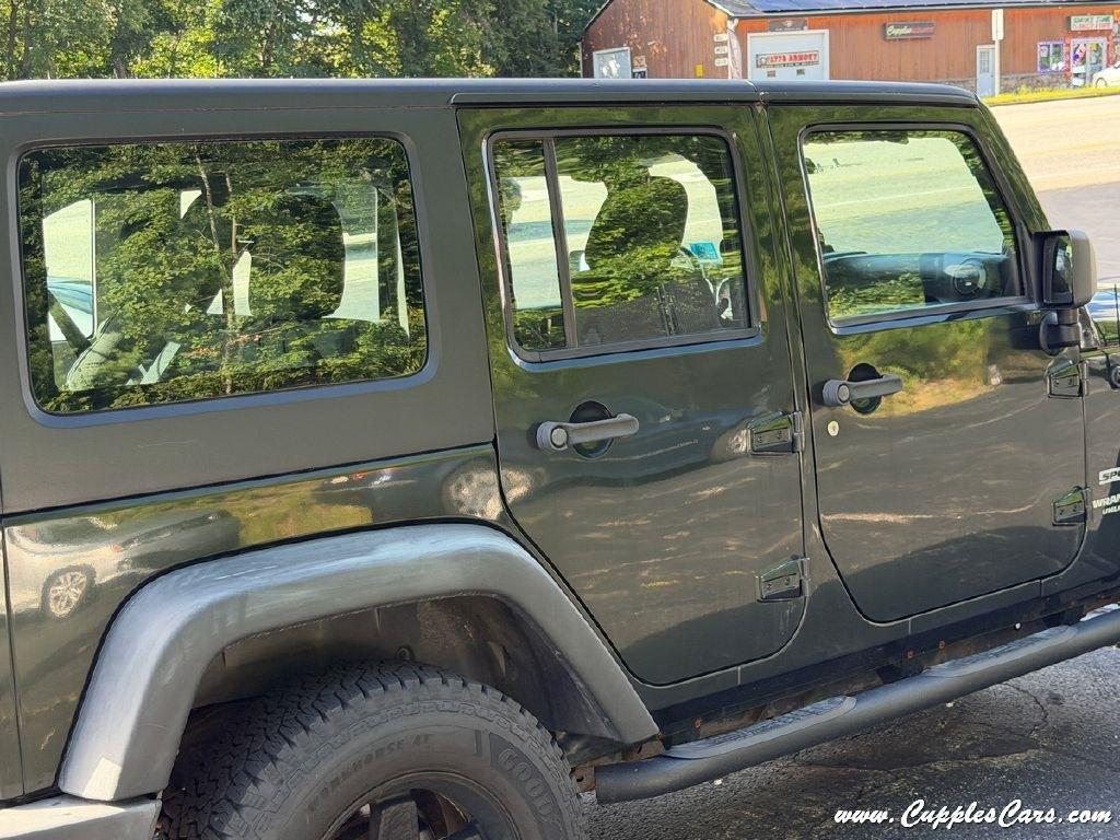 Jeep Wrangler  2011