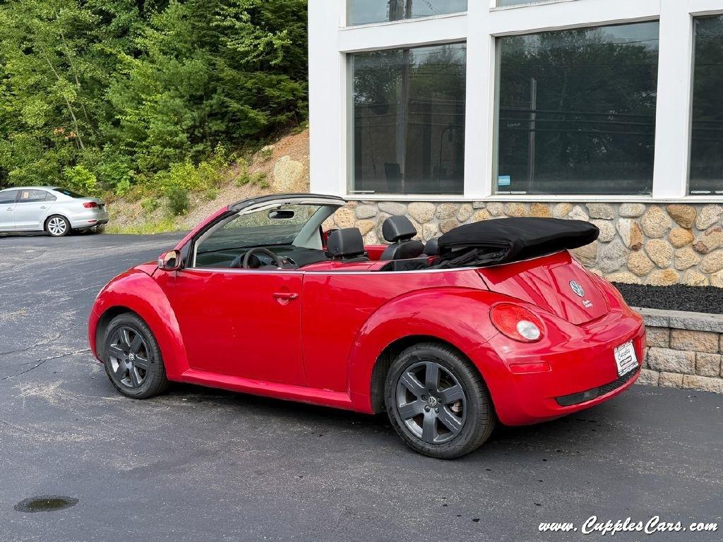 Volkswagen New Beetle  2006