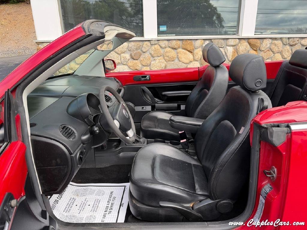 Volkswagen New Beetle  2006