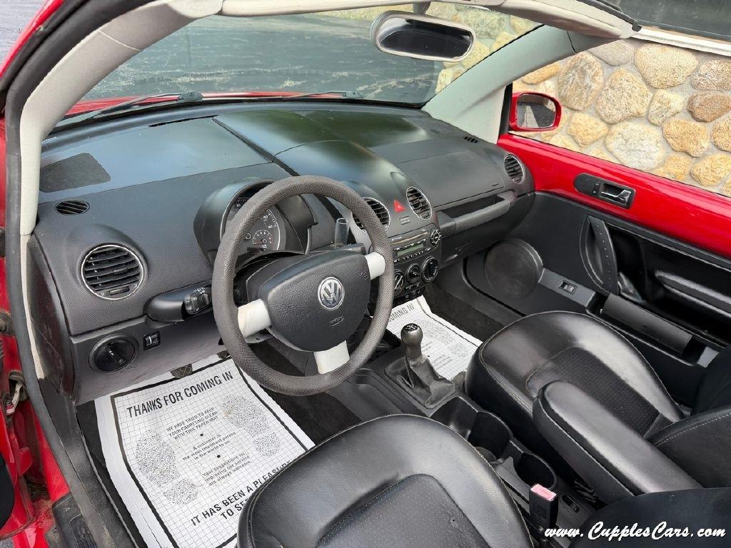 Volkswagen New Beetle  2006