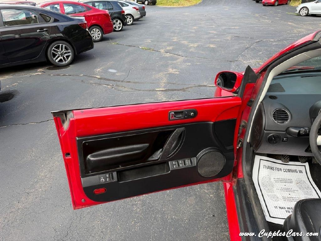 Volkswagen New Beetle  2006