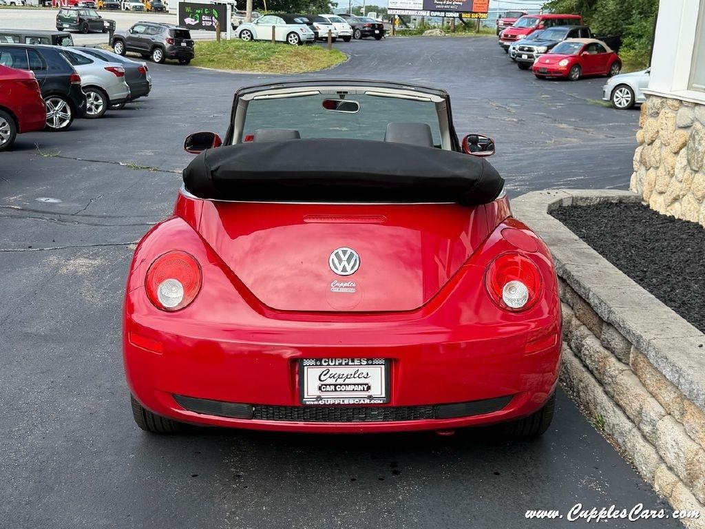 Volkswagen New Beetle  2006