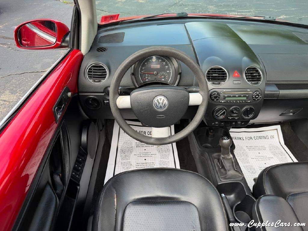 Volkswagen New Beetle  2006