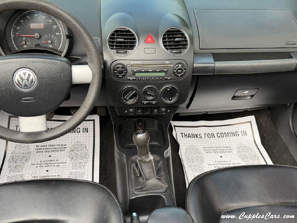 Volkswagen New Beetle  2006