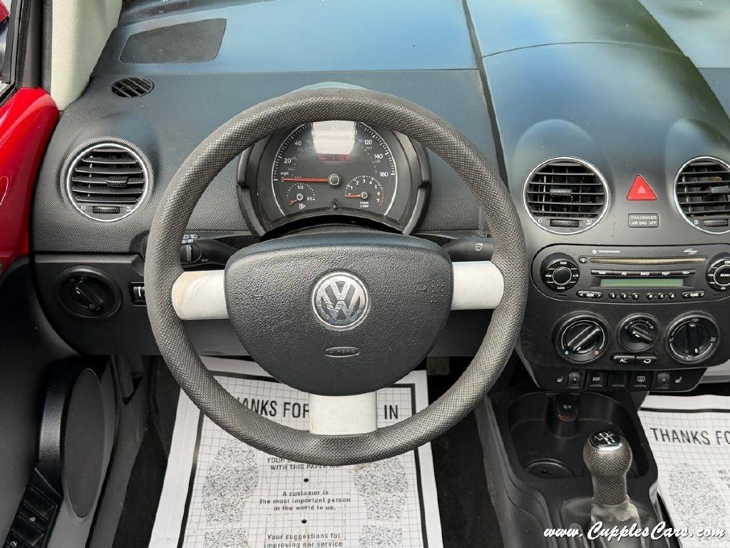 Volkswagen New Beetle  2006