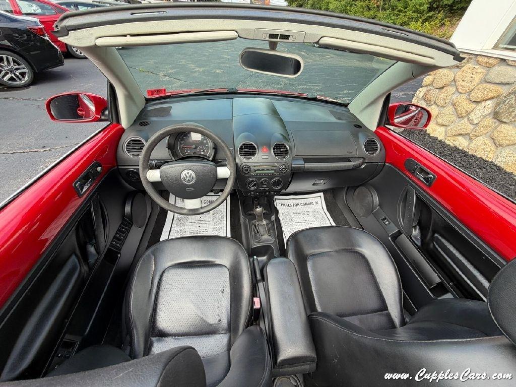 Volkswagen New Beetle  2006