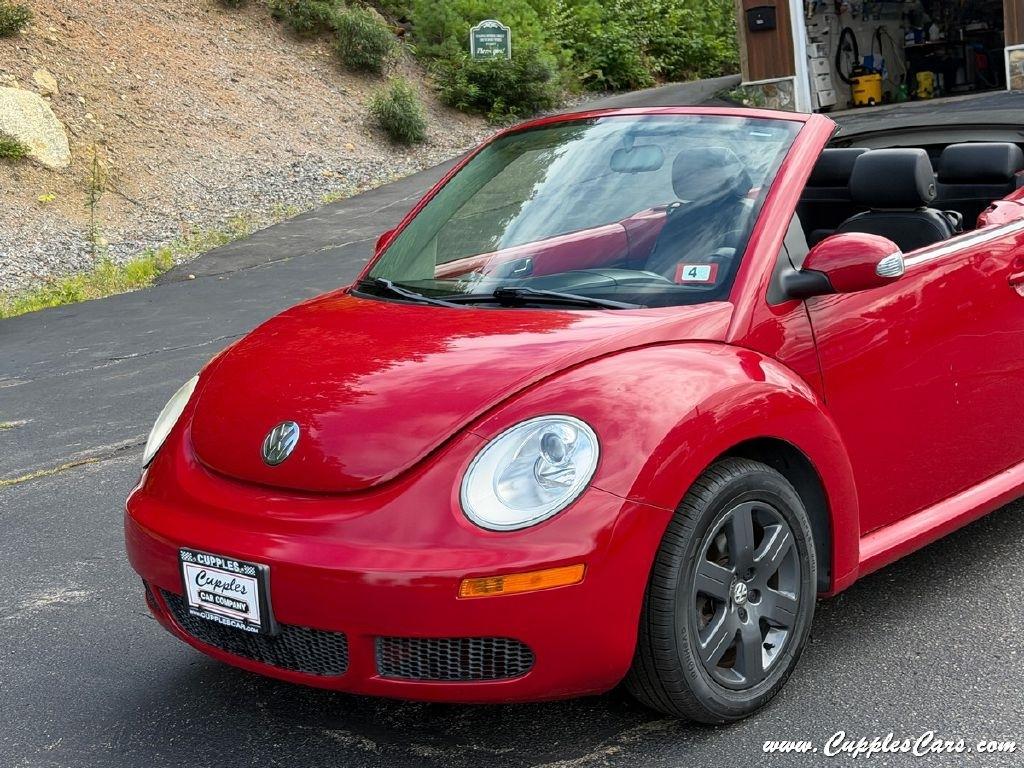 Volkswagen New Beetle  2006