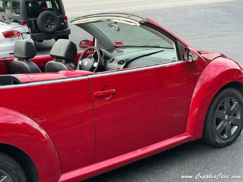 Volkswagen New Beetle  2006