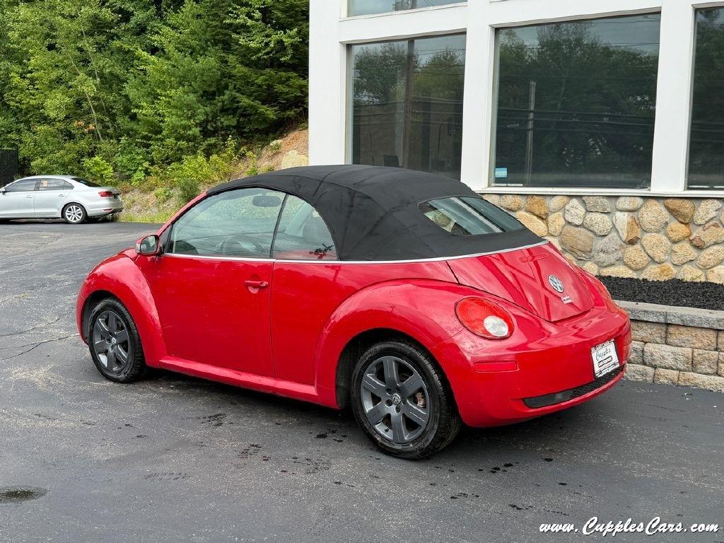 Volkswagen New Beetle  2006