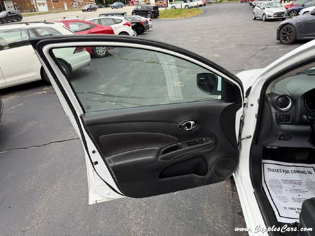 Nissan Versa  2018