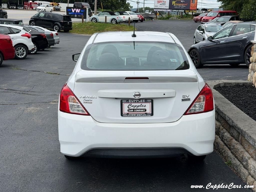 Nissan Versa  2018