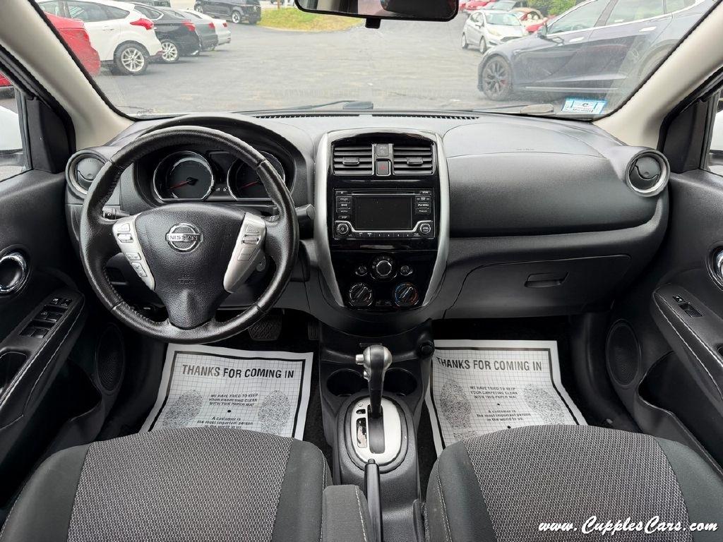 Nissan Versa  2018