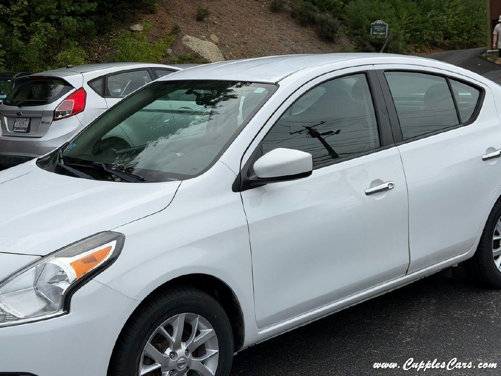 Nissan Versa  2018