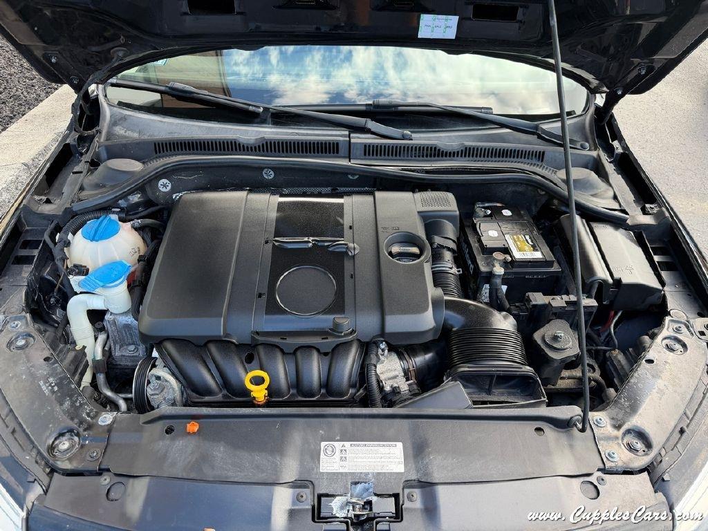 Volkswagen Jetta  2012