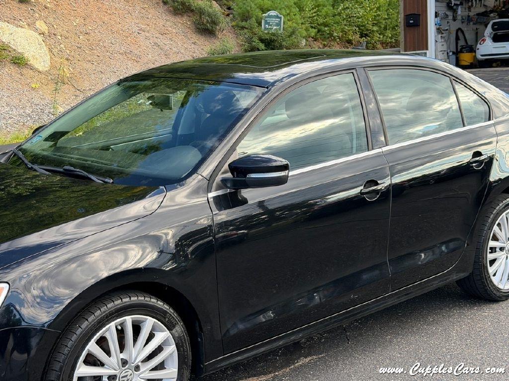 Volkswagen Jetta  2012