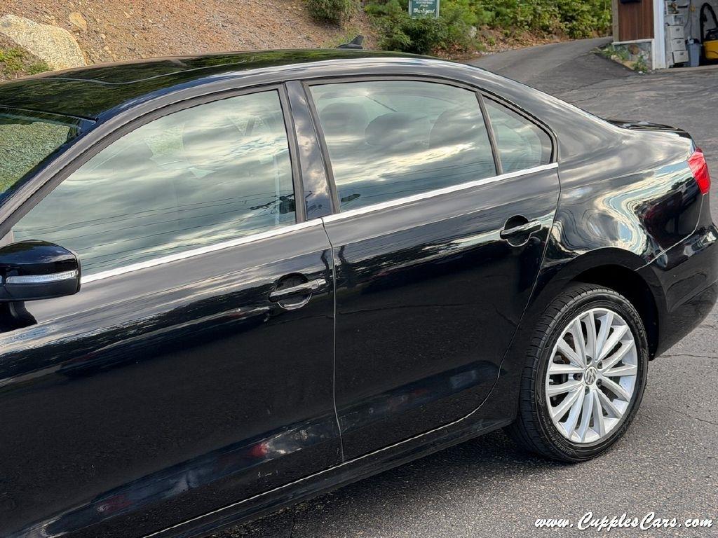 Volkswagen Jetta  2012