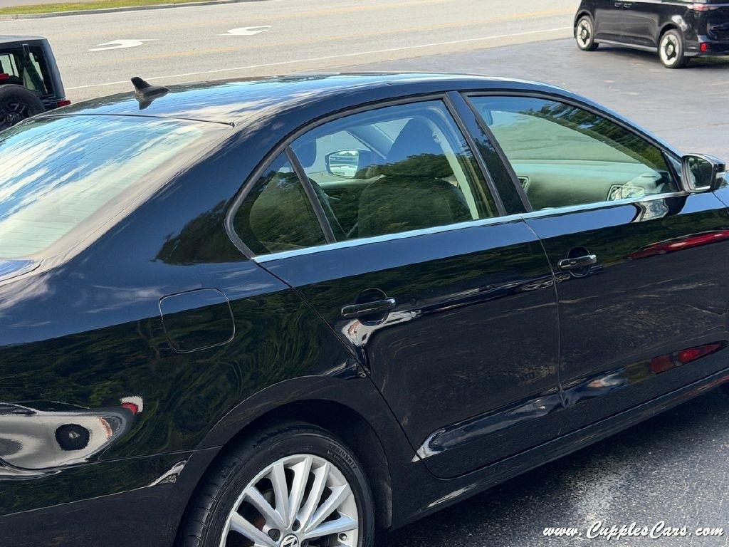 Volkswagen Jetta  2012