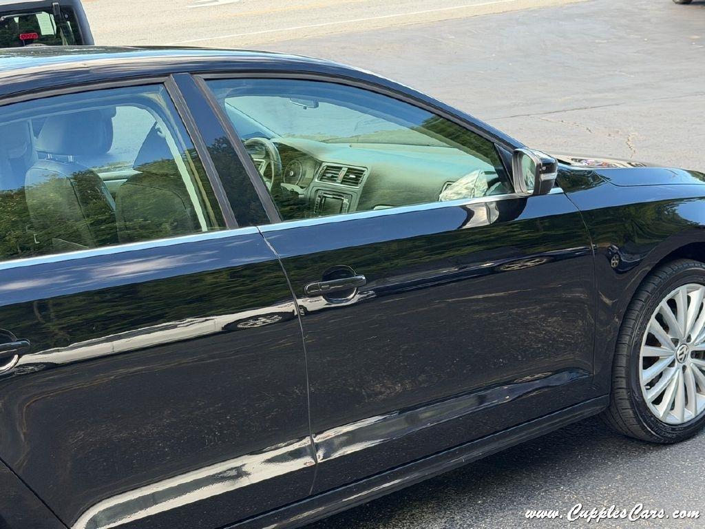 Volkswagen Jetta  2012