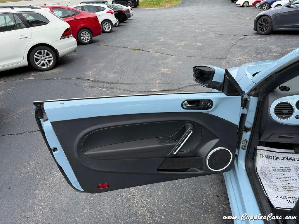 Volkswagen Beetle  2015