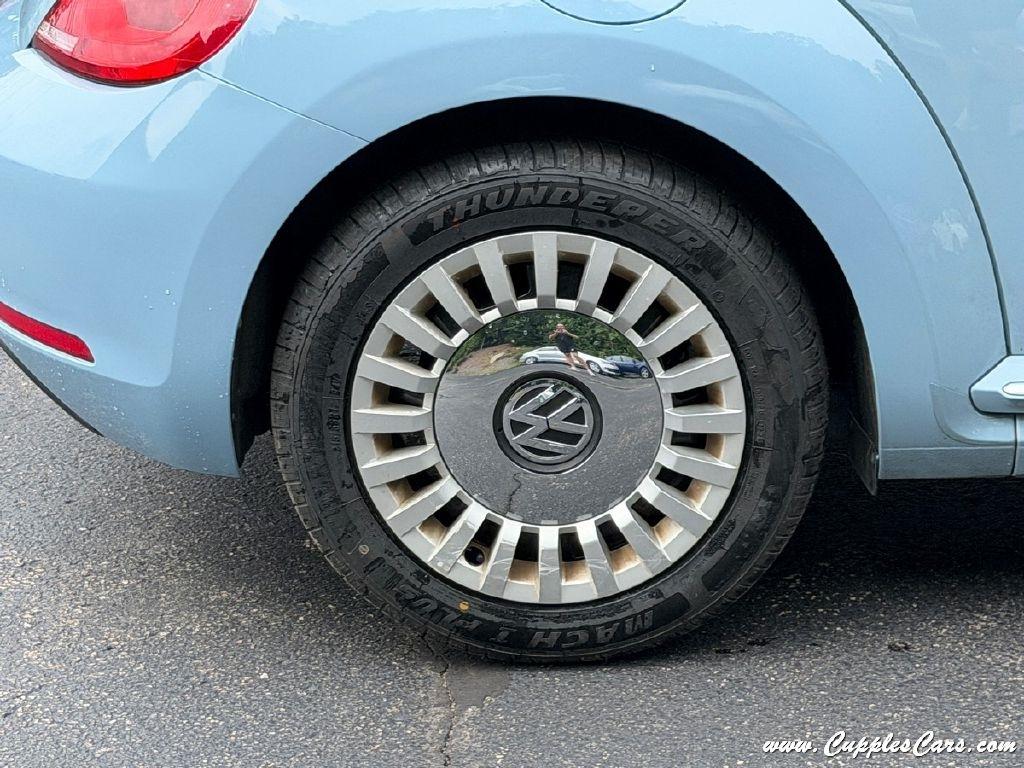Volkswagen Beetle  2015