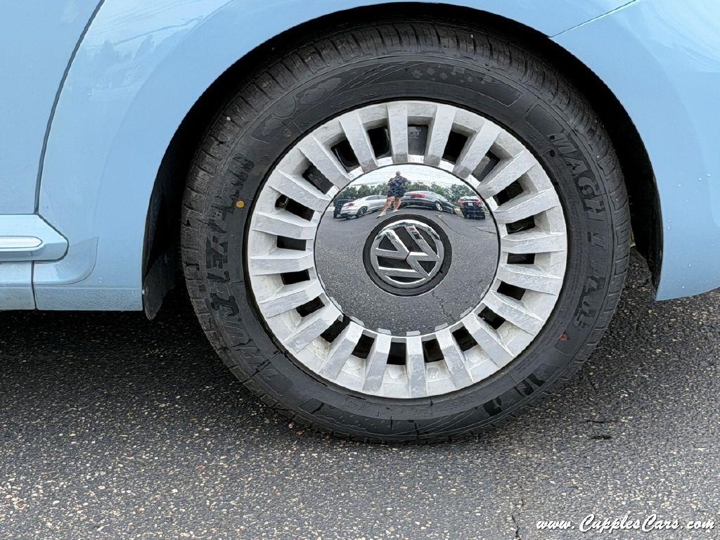 Volkswagen Beetle  2015
