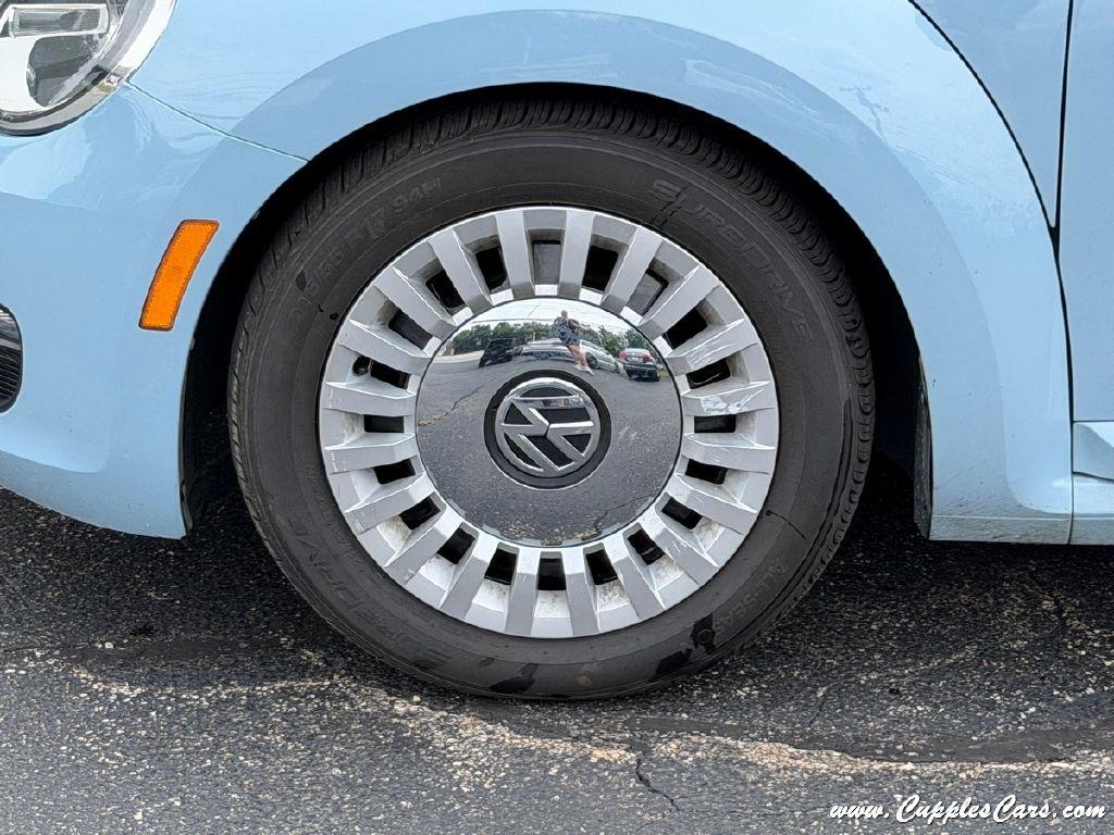 Volkswagen Beetle  2015