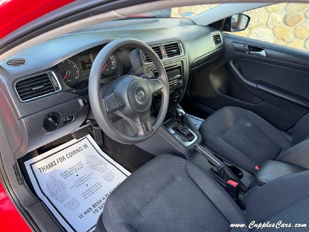 Volkswagen Jetta  2014