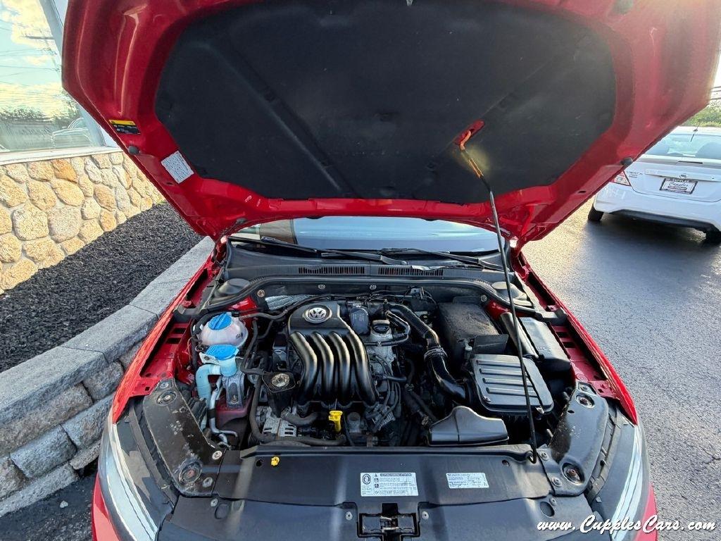 Volkswagen Jetta  2014
