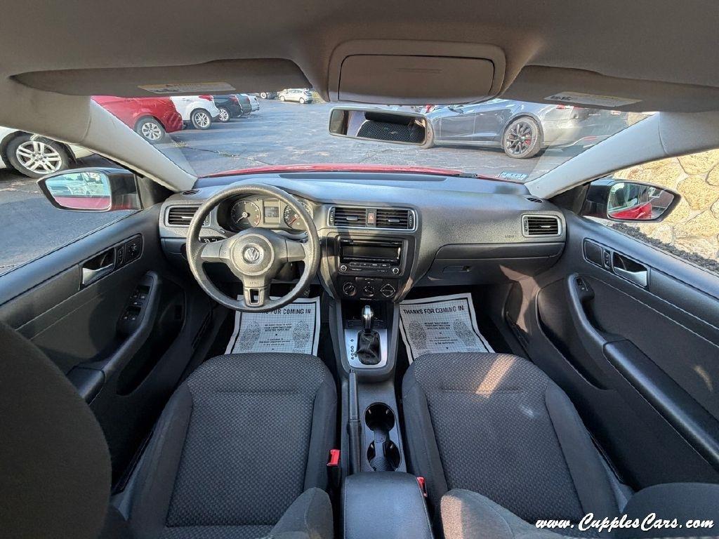 Volkswagen Jetta  2014
