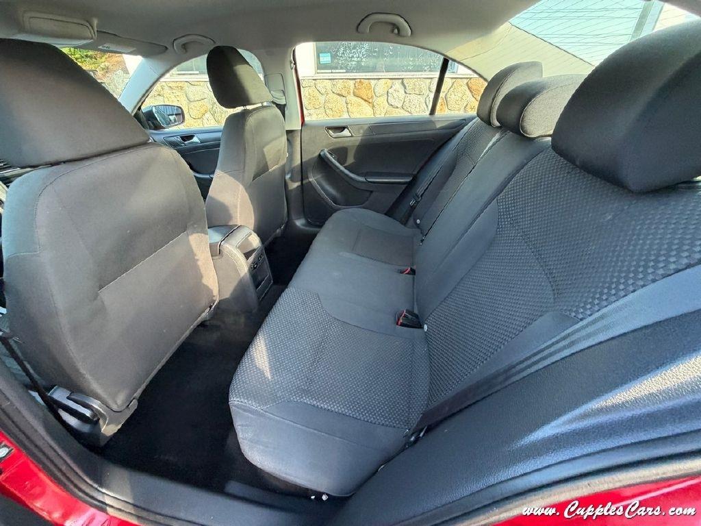 Volkswagen Jetta  2014