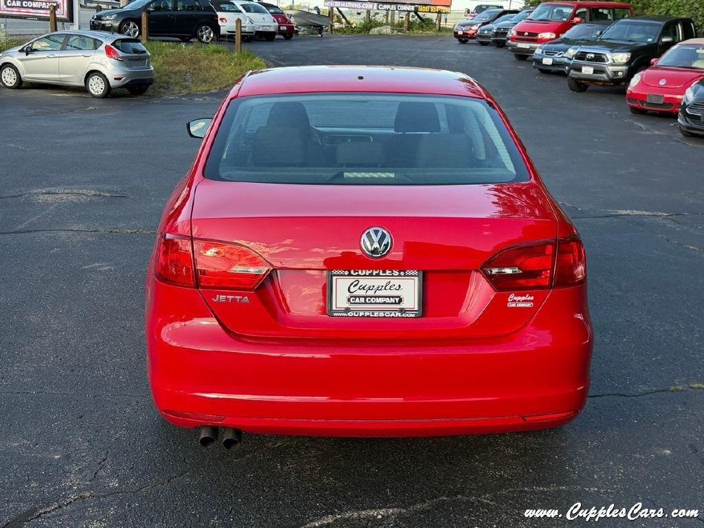 Volkswagen Jetta  2014