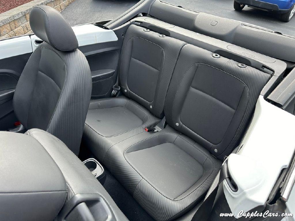 Volkswagen Beetle  2015