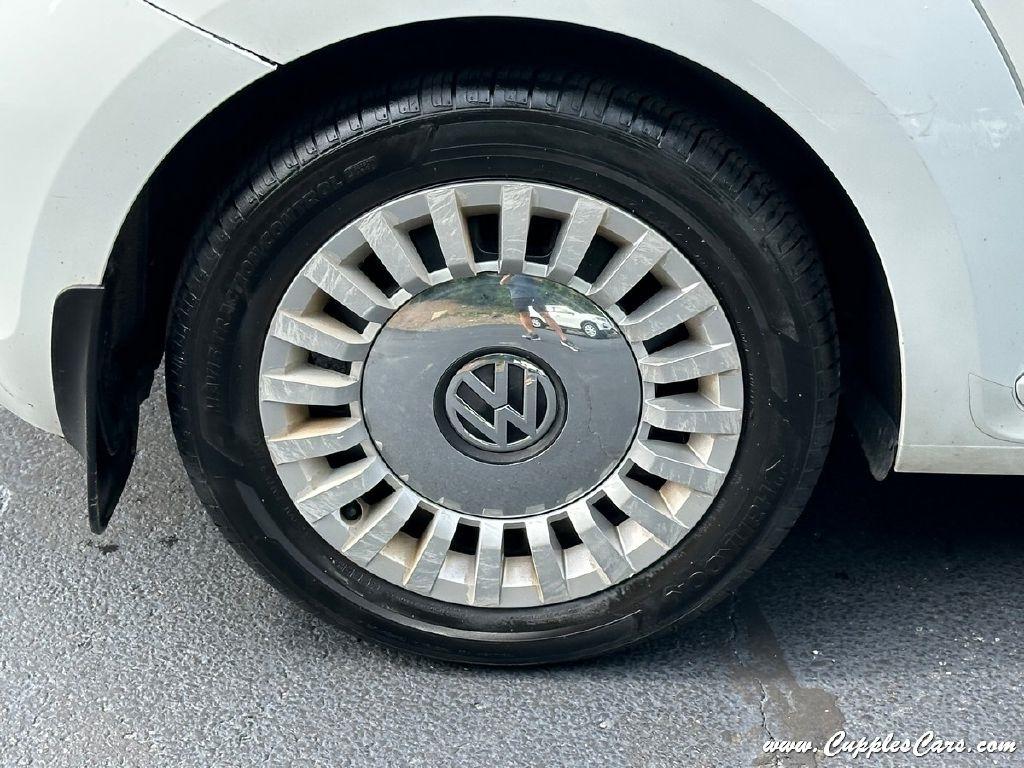 Volkswagen Beetle  2015