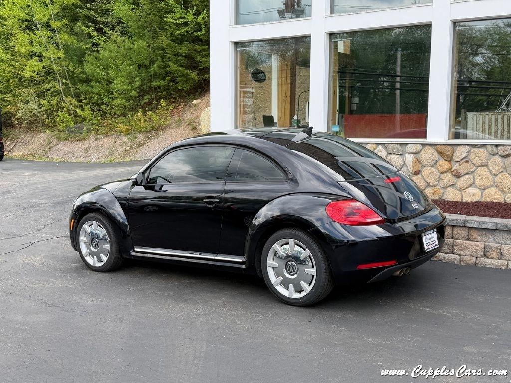 Volkswagen Beetle  2013