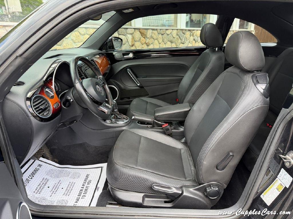 Volkswagen Beetle  2013