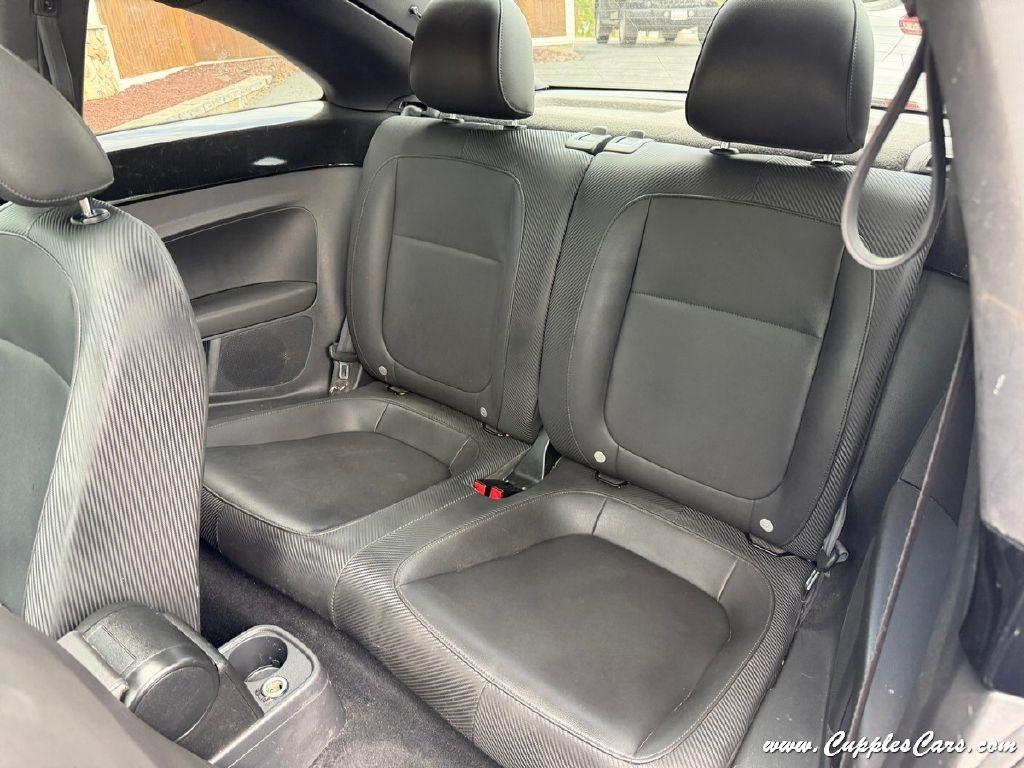 Volkswagen Beetle  2013
