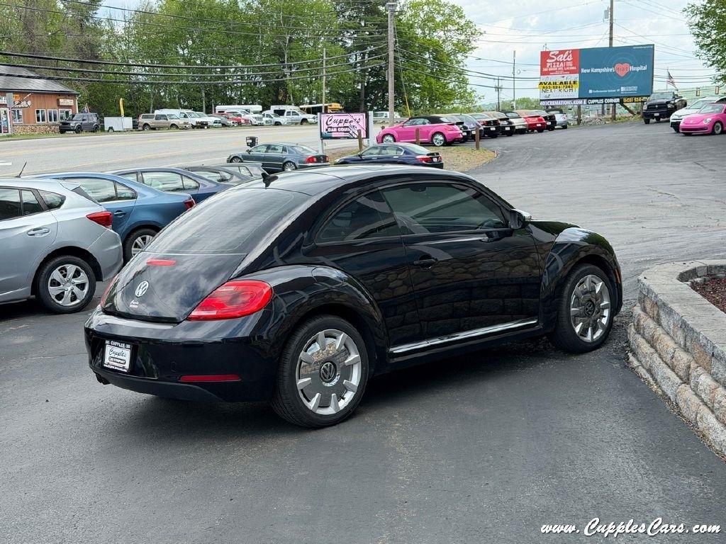 Volkswagen Beetle  2013