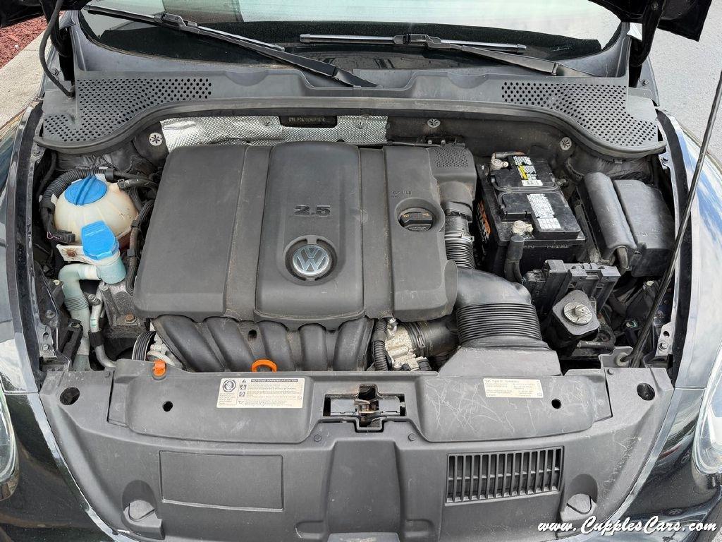 Volkswagen Beetle  2013