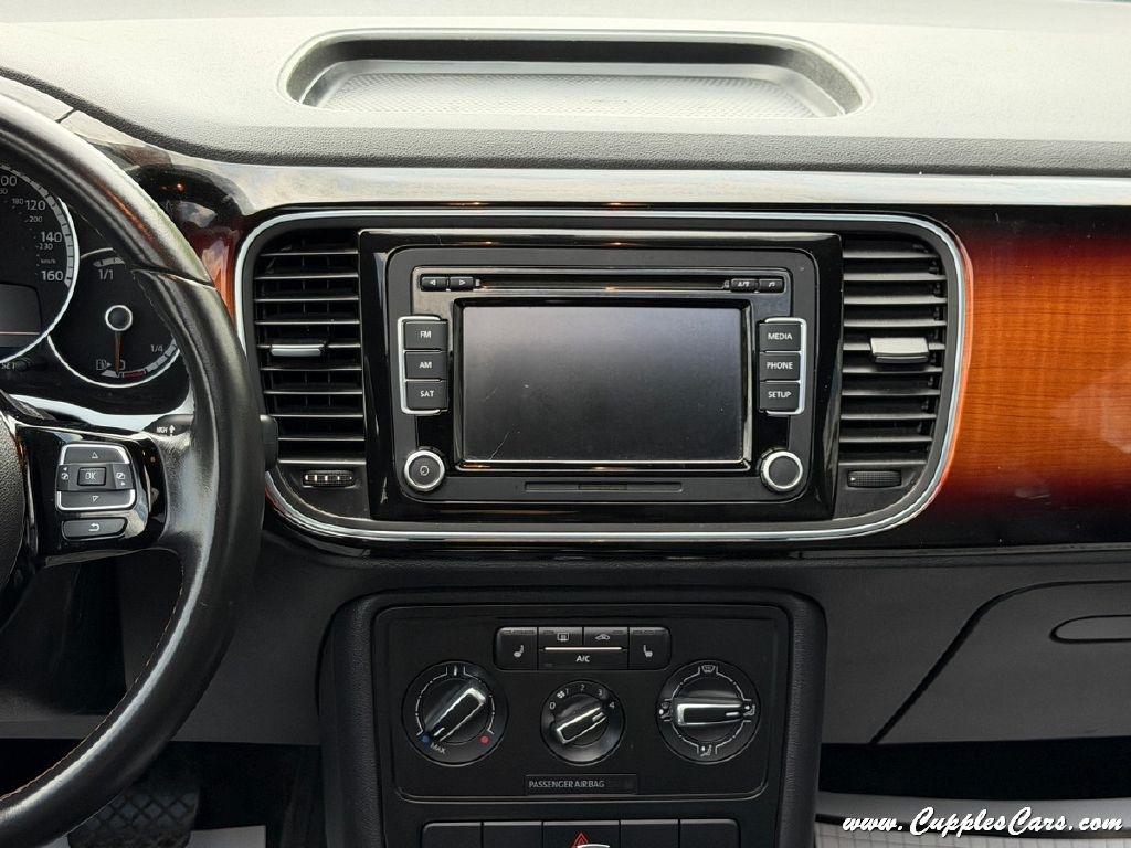 Volkswagen Beetle  2013