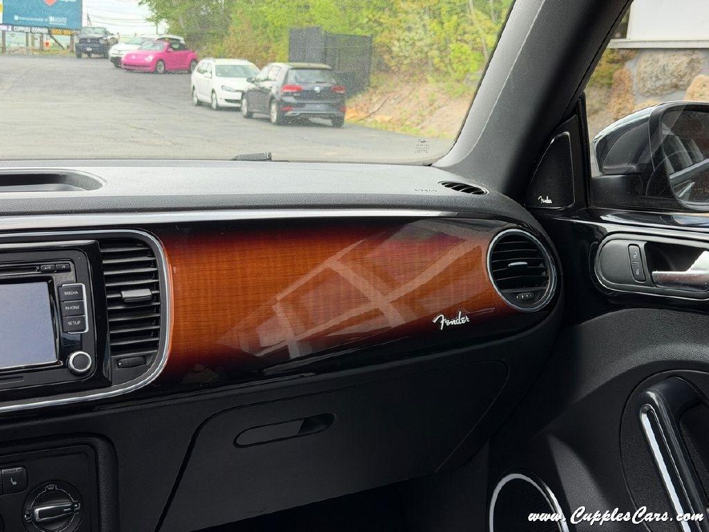 Volkswagen Beetle  2013