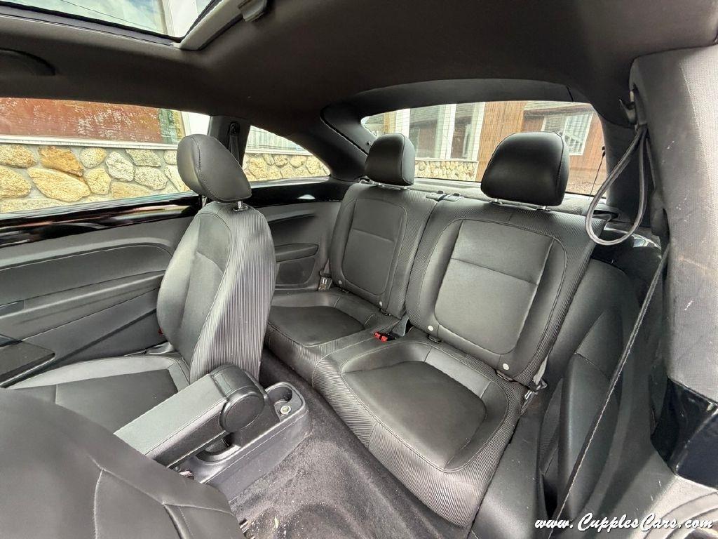 Volkswagen Beetle  2013