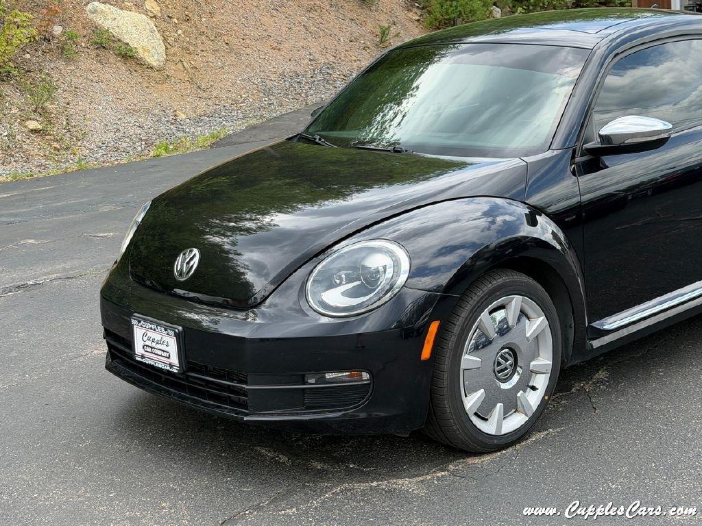 Volkswagen Beetle  2013