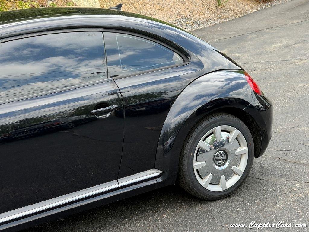 Volkswagen Beetle  2013