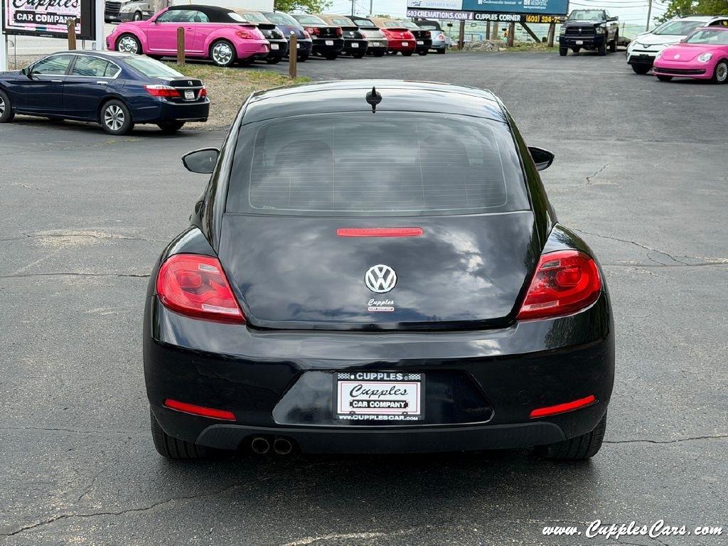 Volkswagen Beetle  2013